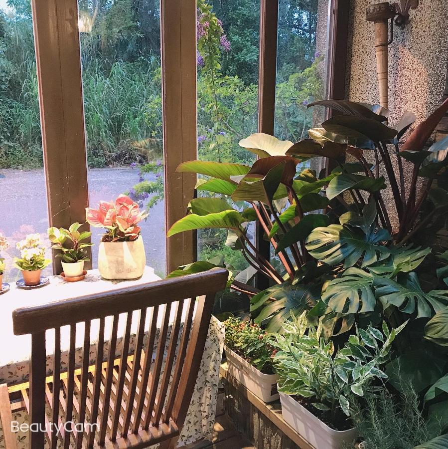 Moon House B&B Хуалиен Сити Екстериор снимка