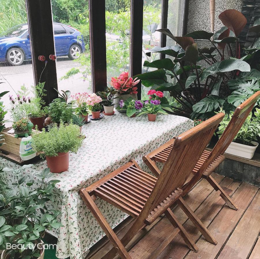 Moon House B&B Хуалиен Сити Екстериор снимка
