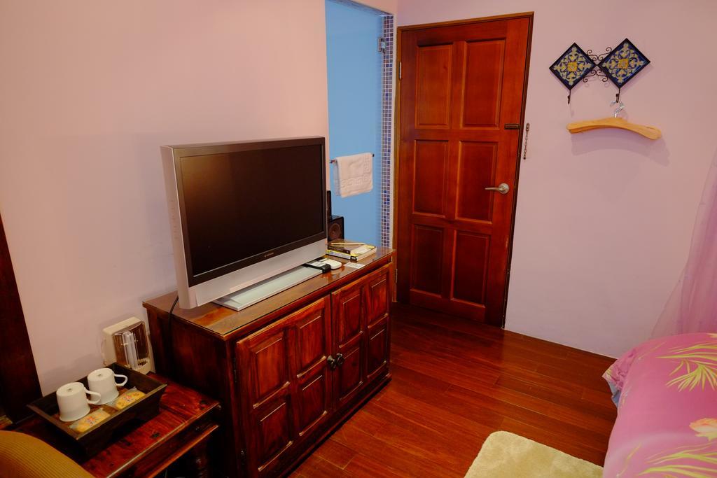 Moon House B&B Хуалиен Сити Екстериор снимка